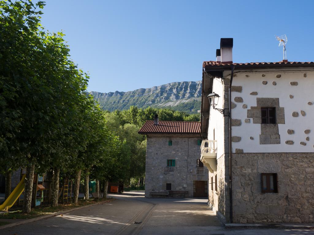 Casa Rural Martxoenea Landetxea Hotel Arruazu Luaran gambar
